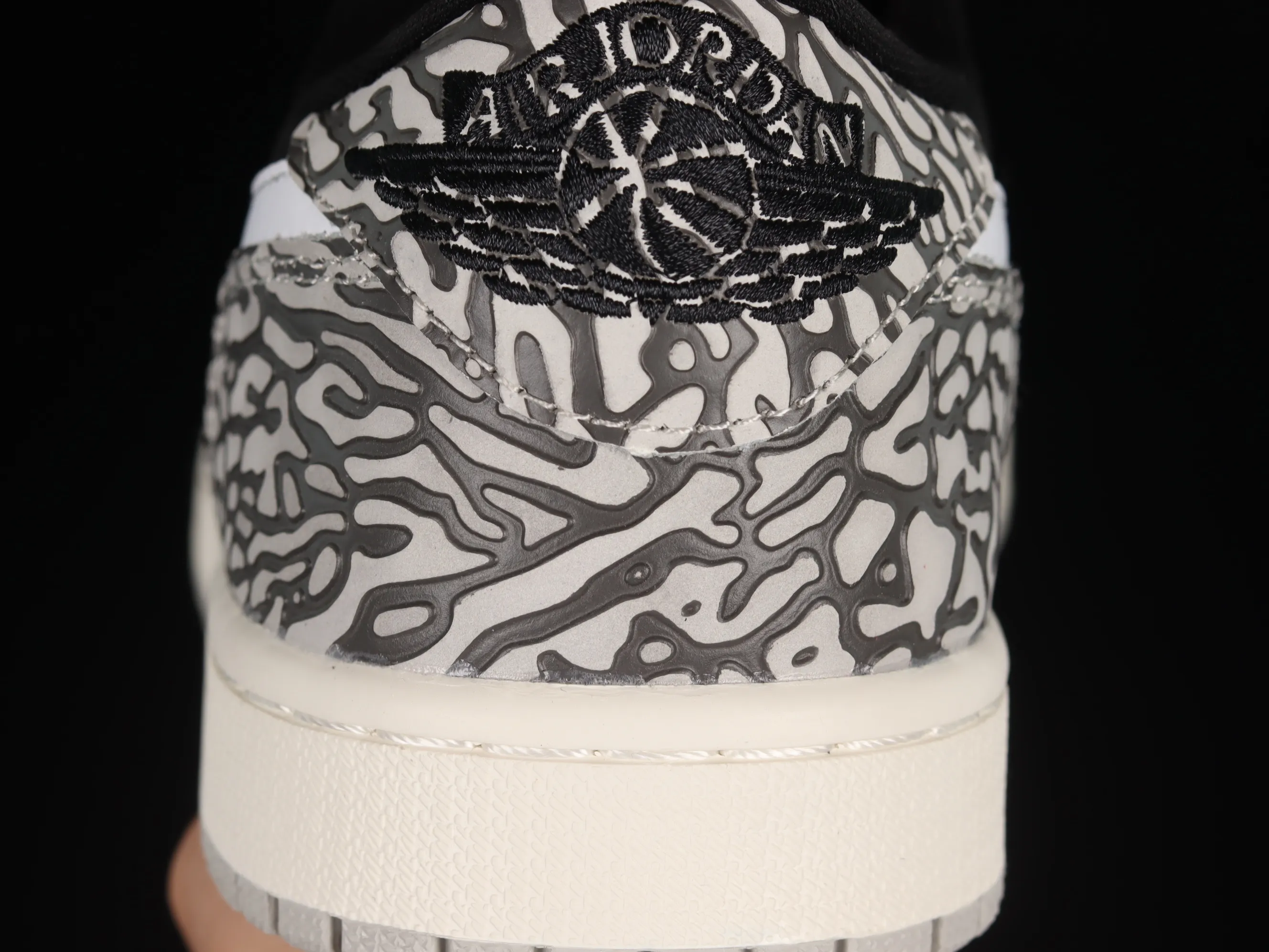 All categories Air Jordan Jordan series basketball shoes Air Jordan 1 Low Z version Air Jordan 1 Low OG "Black Cement" AJ1 Joe 1 black cement low-top cultural casual sneakers CZ0790-001